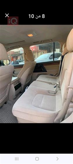 تۆیۆتا لاند کروزەر